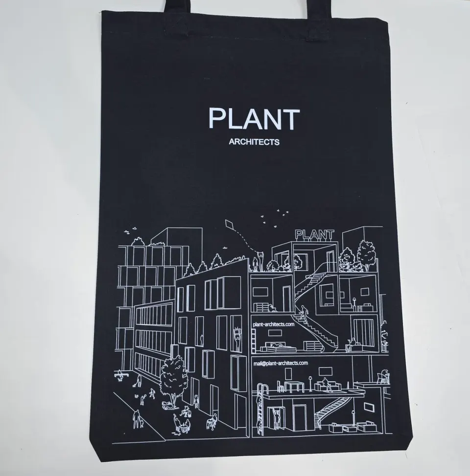 Чёрный шоппер Plant с белой линейной графикой